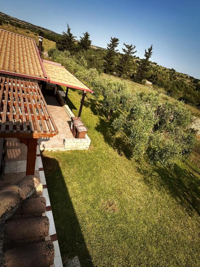 A Villa Manghisi Petracca Exterior foto